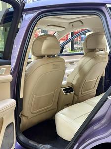 AITO M5 Extended-Range Ultra SUV 4x4 usato del 2025 viola su sfondo albicocca - Product Image 6
