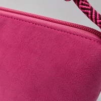 Sac de maquillage portable de luxe à fermeture éclair avec logo personnalisé, grande capacité, organiseur de cosmétiques, pochette pour soins de la peau, parfum, cadeau promotionnel