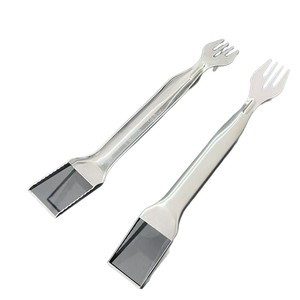 ที่ตัดแตงโมสแตนเลสแบบสองหัว พร้อมส้อมแบ่งผลไม้ 2 in 1 สำหรับใช้ในครัว - Product Image 4