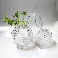 Vase à fleurs en verre transparent nordique de luxe, à spirale côtelée, design minimaliste écologique pour mariage, fête, table de maison