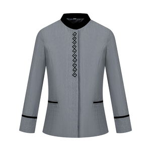 Uniforme de personnel d'entretien hôtelier VESBHUSHA en polyester/coton, manches longues, coupe classique, unisexe, avec broderie au col - Product Image 1