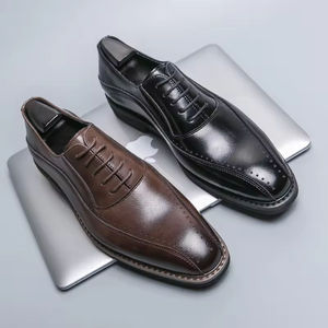 Oxfords en cuir noir intemporel avec technologie moderne - Imperméable, respirant et flexible - Idéal pour les occasions formelles professionnelles - Product Image 3