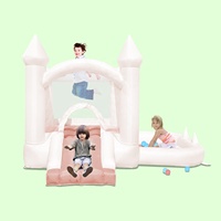 Château gonflable pour enfants 5 en 1 avec piscine à balles, jeu de basket-ball, zone de rebond, toboggans et jeu de lancer d'anneaux, château gonflable combiné