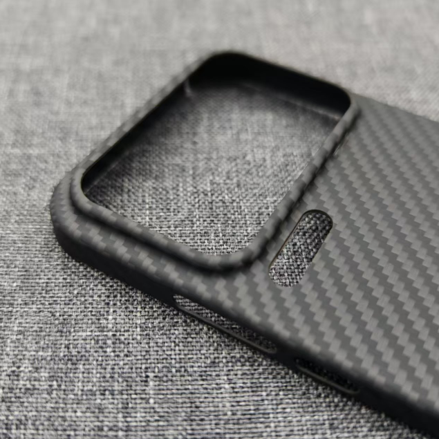 Ultra Slim Woven Aramid Fibre Phone Case for iPhone 17 Pro and 17 Pro Max Magnetic Camera Frame Stand Included
