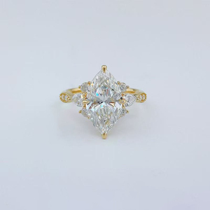 Anello Solitario da Donna con Diamante Coltivato in Laboratorio Taglio Marquise Grande Carato, Placcato Oro Giallo 18K, per Fidanzamento e Matrimonio, di Lusso - Product Image 1