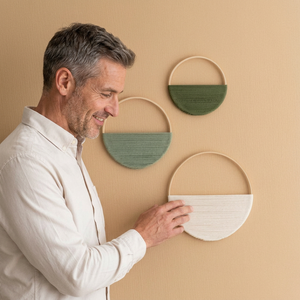 Estante colgante de pared de bambú de alta calidad con acabado rústico para un estilo interior decorativo y funcional - Product Image 1