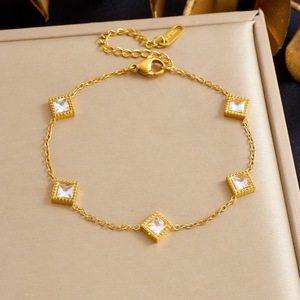 Fashion Charm Bracelet Geometric Square Heart Shape Zinc Alloy Bezel Setting Jewelry Accessory - Product Image 3