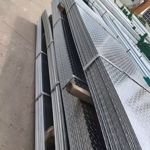 Lámina <span class=keywords><strong>de</strong></span> Acero Galvanizado con Alto Contenido <span class=keywords><strong>de</strong></span> Zinc, Patrón <span class=keywords><strong>de</strong></span> <span class=keywords><strong>Lentejas</strong></span>, Antideslizante y Antioxidante para Aplicaciones en Almacenes, Fábricas e Ingeniería - Product Image 3