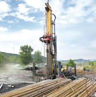 Foreuse rotative diesel XSL12/600A pour puits d'eau, profondeur 1200m, mobilité sur chenilles, incluant moteur, engrenages et compresseur d'air