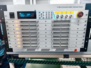 Testeur de faisceau de câbles haute tension pour la conductivité d'isolement, pour équipement de test automobile, aérospatiale et de véhicules électriques HP5000 3% - Product Image 3