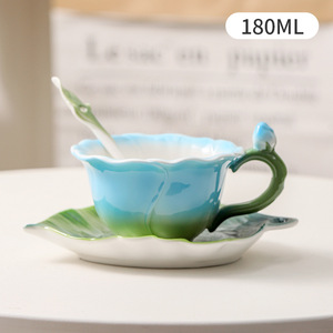 ชุดแก้วกาแฟเซรามิกรูปทรงดอกไม้พร้อมจานรอง |   ถ้วยชาลายดอกไม้สุดสร้างสรรค์พร้อมช้อน |   ชุดกาแฟของขวัญสำหรับงานแต่งงานและตกแต่งบ้าน - Product Image 4