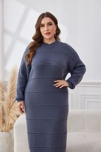 中国工厂加大码冬季马克西条纹宽松休闲镂空女式针织连衣裙 - Product Image 6