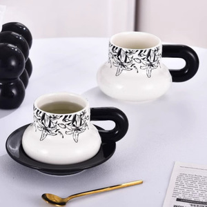 380ml <span class=keywords><strong>tasse</strong></span> en céramique <span class=keywords><strong>Vintage</strong></span> Dundun Floral nouveauté Latte Art <span class=keywords><strong>tasse</strong></span> à café pour fête moderne affaires créatif - Product Image 4