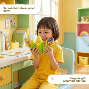 Jouet anti-stress en PU souple à rebond lent en forme de maïs simulé pour les 8 ans et plus – Cadeau innovant - Product Image 2