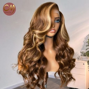 Perruque Lace Front P4/27 Body Wave avec mèches <span class=keywords><strong>blond</strong></span> miel, <span class=keywords><strong>cheveux</strong></span> humains vierges, perruque HD Lace 13x4 pour femmes noires - Product Image 1