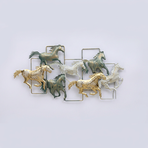 Décoration murale moderne en métal en forme de cheval avec éclairage arrière et design géométrique pour la décoration intérieure - Product Image 2