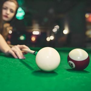 Ensemble de billes de billard de niveau tournoi, ensemble de billes de billard en résine phénolique, ensemble complet de 16 billes, taille et poids réglementaires de 2-1/4 pouces - Product Image 6