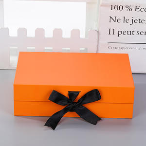 Caja de Regalo de Cartón Grande de Lujo para Ropa y Prendas de Vestir, con Cierre de Listón, Personalizable - Product Image 3