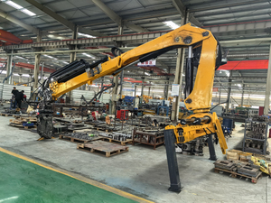 מנוף זרוע מפרקית רב תכליתי המותקן על משאית, עם גרפל לגרוטאות ופסולת - Product Image 2