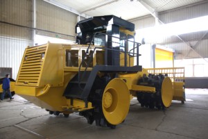 Compacteur de déchets 23-28 tonnes à grande capacité, économe en carburant, haute résistance, très demandé et très vendu - Product Image 2