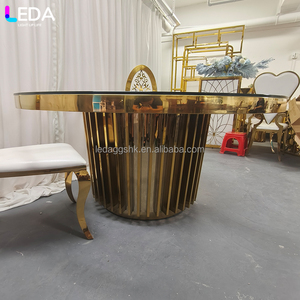 LEDA Fournitures de luxe pour événements et réceptions, table ronde en verre transparent et métal doré pour hôtels et mariages - Product Image 4