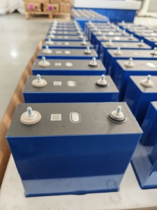 Trạng thái rắn 314ah 3.2V màu xanh hình trụ Lithium Ion pin sắt <span class=keywords><strong>Phosphate</strong></span> lưu trữ điện 5.43kg 205*175*72 Mét - Product Image 4