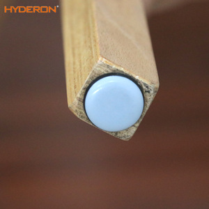 Almohadillas de fieltro Hyderon azules autoadhesivas antideslizantes para protección del suelo para patas de mesas y sillas - Product Image 2