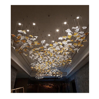 Luminaires suspendus en forme de feuille d'érable pour le hall d'hôtel, style Chihuly, en cristal soufflé à la main, lustres dorés