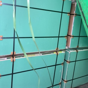 Plaque de plâtre de qualité supérieure au <span class=keywords><strong>prix</strong></span> d'usine pour les projets de cloisons sèches mondiaux et les plafonds en plâtre de luxe - Product Image 2