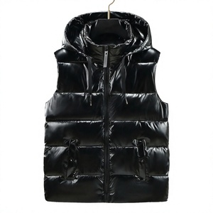 Chaleco acolchado negro brillante con capucha para hombre, grueso, con cremallera, tipo gilet, cálido, para invierno. - Product Image 3