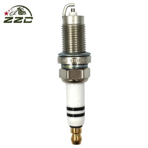 101905601F FR7HE02 0241235769 101-905-601-F Bougie d'allumage Bujias Compatibles Con pour Coccinelle <span class=keywords><strong>Golf</strong></span> Passat Jetta Rabbit <span class=keywords><strong>2</strong></span>.5L 2014 - Product Image 3