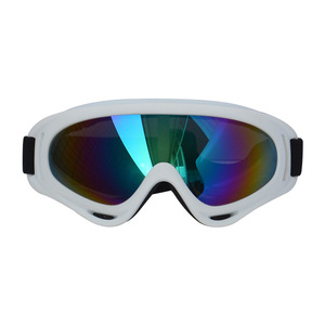 Gafas Deportivas X400 con Lentes Esféricas de Policarbonato, Antivaho, Protección UV, para Ciclismo, Esquí, Motociclismo, Montura Completa de Plástico - Product Image 1