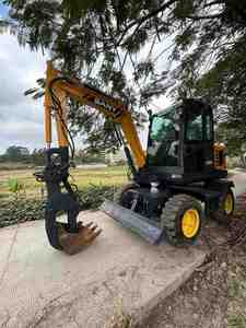 Miniexcavadora SANY SY55 de Segunda Mano, Certificada CE, con Cucharón, Motor, Bomba y Rodamientos, Modelo 2022, 5.5T, para Construcción y Minería - Product Image 5