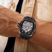 Montre mécanique de qualité supérieure Usine Montre en cristal Mouvement Tourbillon Boîtier en cristal de saphir Montre squelette RM