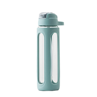Bouteille d'eau de sport personnalisable de 550ml Bouteille de sport Gourde à manchon en plastique Sipper en verre pour salle de sport Camping avec personnalisation