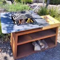 Barbecue extérieur en acier Corten pour feu de camp, table de cuisson au bois