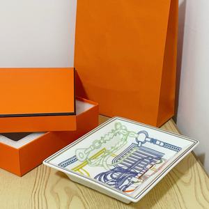 Cendrier de bureau en céramique de luxe, style américain moderne, respectueux de l'environnement, porte-cigares pour la décoration de la maison et du couloir - Product Image 2