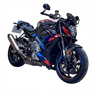 Motocyclettes sportives BMW M 1000 R d'occasion, belles et bien entretenues, à vendre - Product Image 1