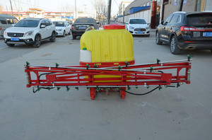 Pulverizador de Barra de 500 Litros para Tractor de 3 Puntos, Equipado <span class=keywords><strong>con</strong></span> Tractor - Product Image 4