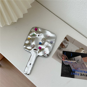 Espejo de mano cuadrado Espejo de maquillaje cosmético Mano redonda Bling Espejo brillante de lujo en forma de corazón portátil - Product Image 5