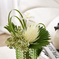 Arrangement de fleurs artificielles en soie de qualité supérieure (orchidée/protea/lilas calla) Décoration réaliste et douce avec vase pour hôtel/salon