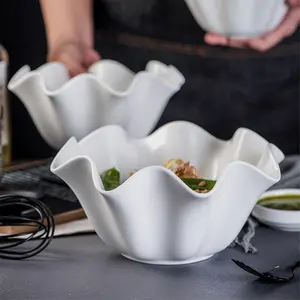 Кружевная боковая большая белая керамическая посуда фарфоровая салатная суповая миска