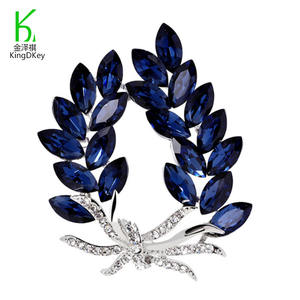 Spilla a forma di fiore di vendita di moda spilla a foglia nuova moda donna spille materiale in cristallo in lega da donna - Product Image 2