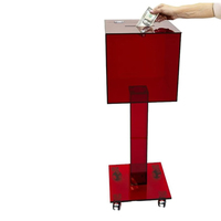 Maßgefertigte, sichere, große, transluzente, rote Acryl-Sammel- oder Spendenbox mit Rollen, Schloss und Schlüssel