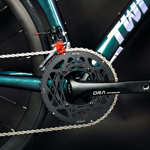 Vélo de route en carbone à cadre rigide avec freins à disque, roues 700C, <span class=keywords><strong>groupe</strong></span> R7000, fabrication chinoise OEM Twitter Bike - Product Image 5