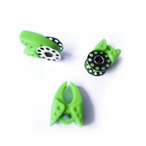 En gros Couleur Aléatoire <span class=keywords><strong>Fil</strong></span> À <span class=keywords><strong>Coudre</strong></span> Peaux Porte-Canette Pinces <span class=keywords><strong>Fil</strong></span> <span class=keywords><strong>Bobine</strong></span> Huggers <span class=keywords><strong>Fil</strong></span> Titulaires - Product Image 4