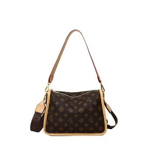 Women's Fashion Vintage Geometric Pattern Crossbody Bag with Adjustable Strap PU <b>Leather</b> Portable & Durable for Daily Use - Product Image 1