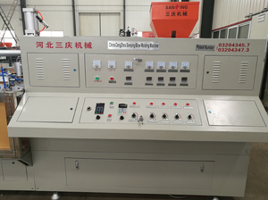 آلة نفخ دوارة أوتوماتيكية بـ 12 قالبًا، إنتاجية 6000 قطعة/ساعة، حجم المنتج 90 مل - Product Image 6