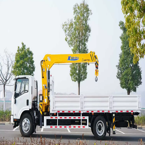 Nueva <span class=keywords><strong>Grúa</strong></span> Montada en Camión ISUZU 4x2 de 5 Toneladas, 190HP, <span class=keywords><strong>con</strong></span> Pluma Telescópica de 4 Secciones, Diésel, Transmisión Manual - Product Image 5