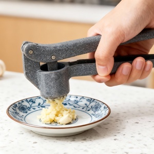 เครื่องบดกระเทียมแบบมือหมุน สำหรับผักและผลไม้ ทำจากโลหะ - Product Image 5